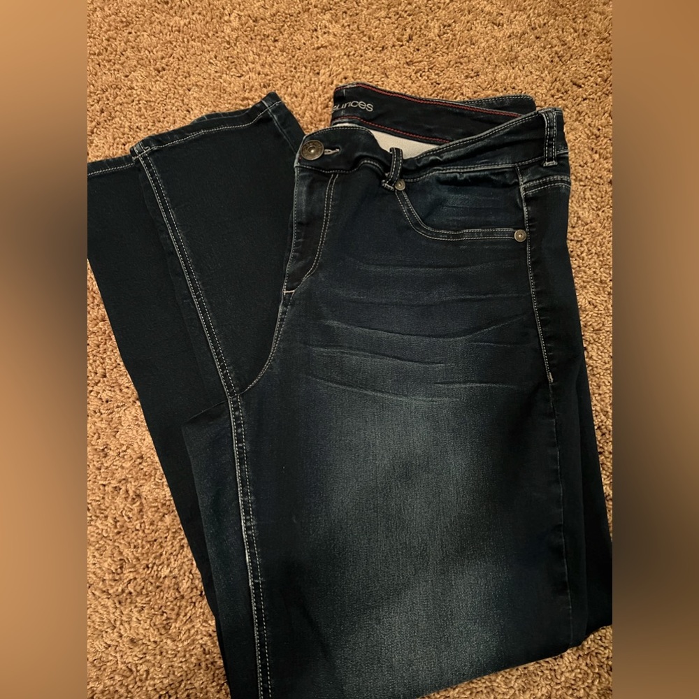 Maurices Women’s Dark Denim Skinny Jean size 20